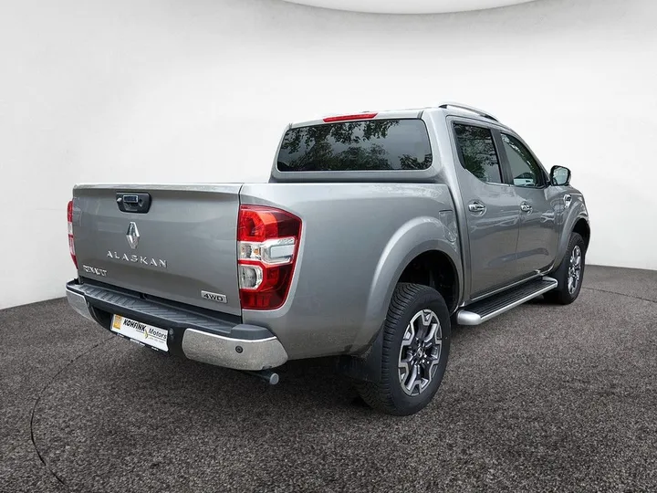 Renault Alaskan