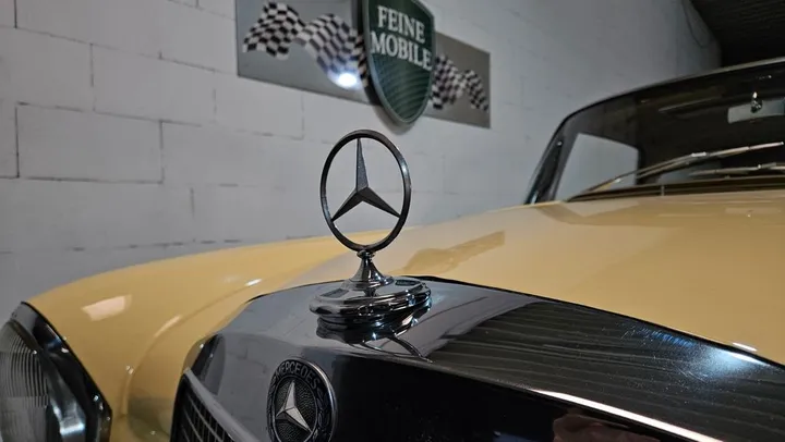 Mercedes-Benz 280