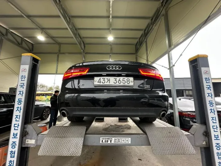 Audi A6