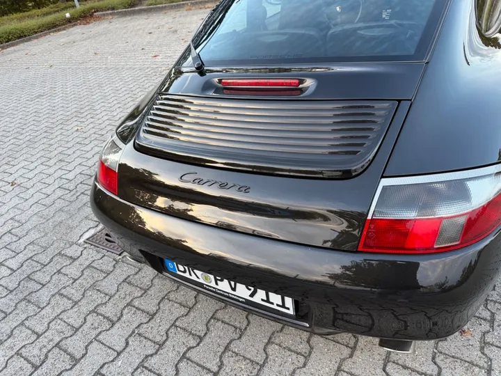 Porsche 996