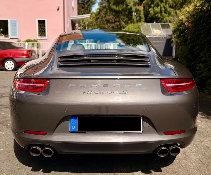 Porsche 991