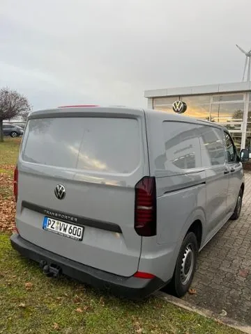 Volkswagen T7 Transporter