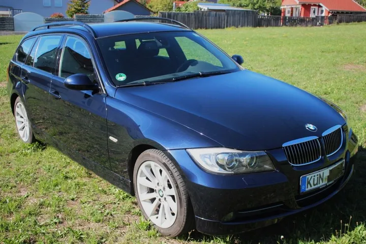BMW 325