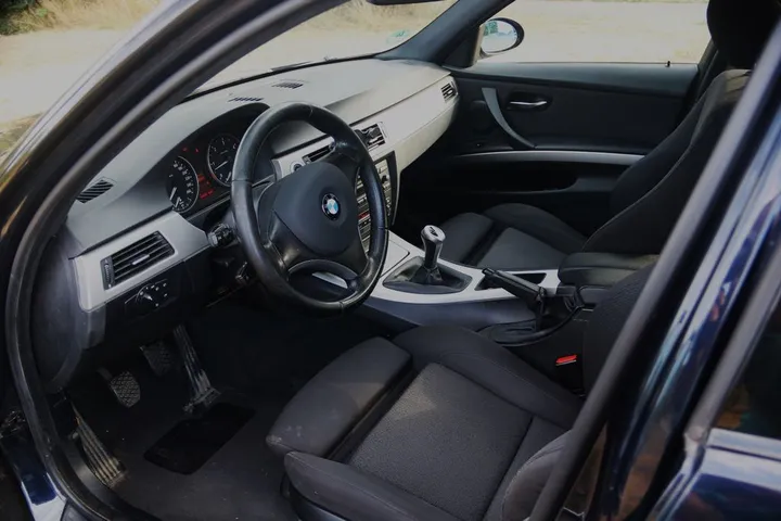 BMW 325