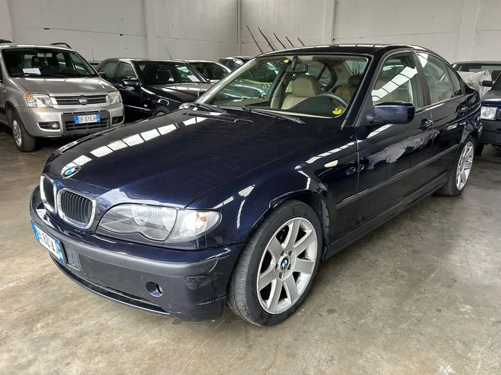 BMW 320