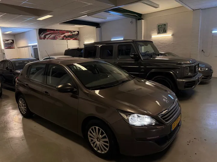 Peugeot 308