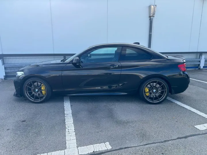 BMW M240i