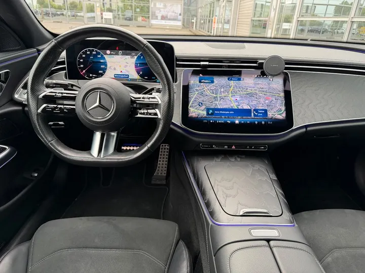 Mercedes-Benz E 220