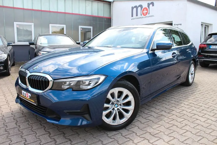 BMW 320