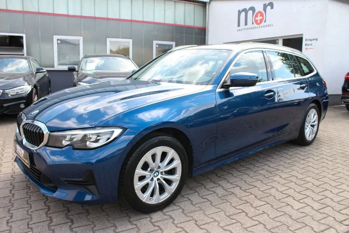 BMW 320