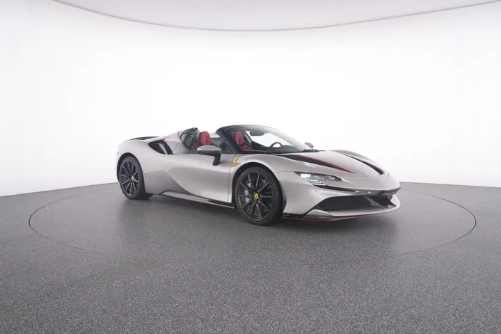 Ferrari SF90