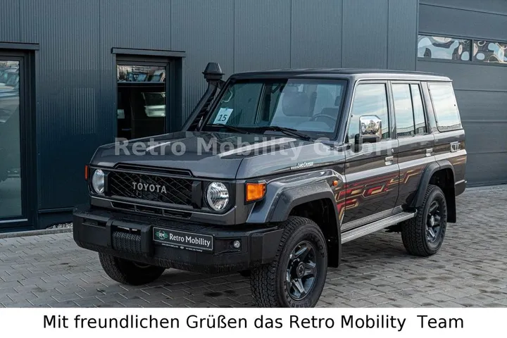 Toyota Land Cruiser