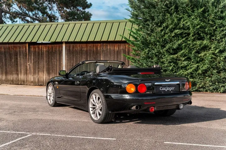 Aston Martin DB7