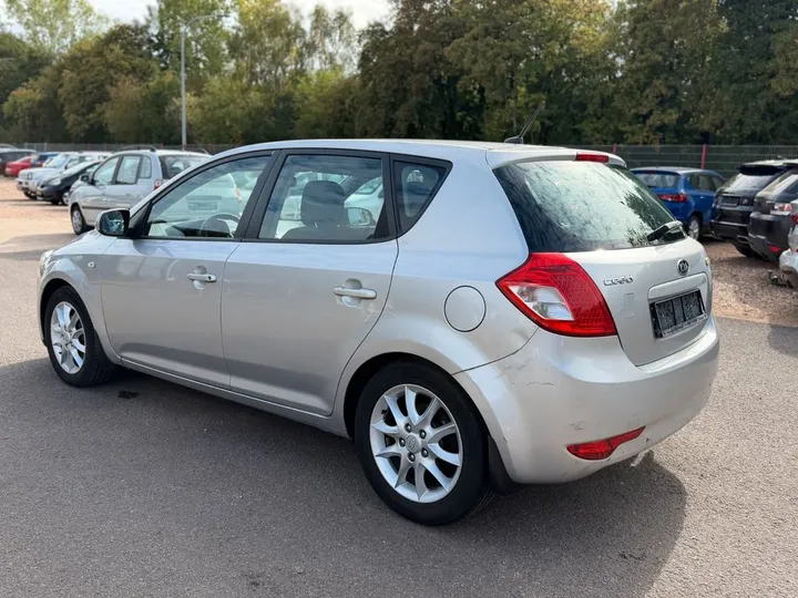 Kia cee'd / Ceed