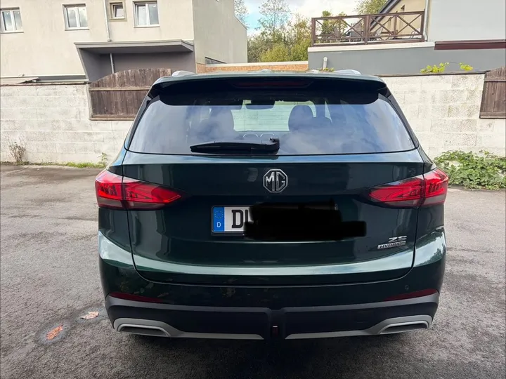 MG ZS