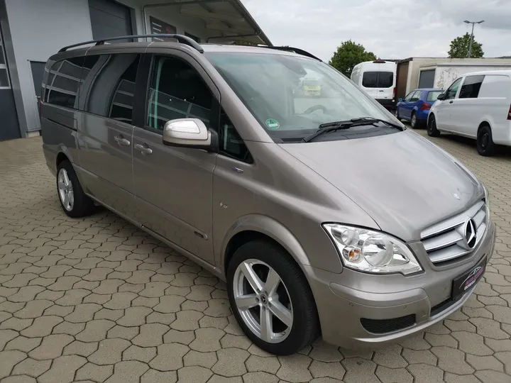 Mercedes-Benz Viano