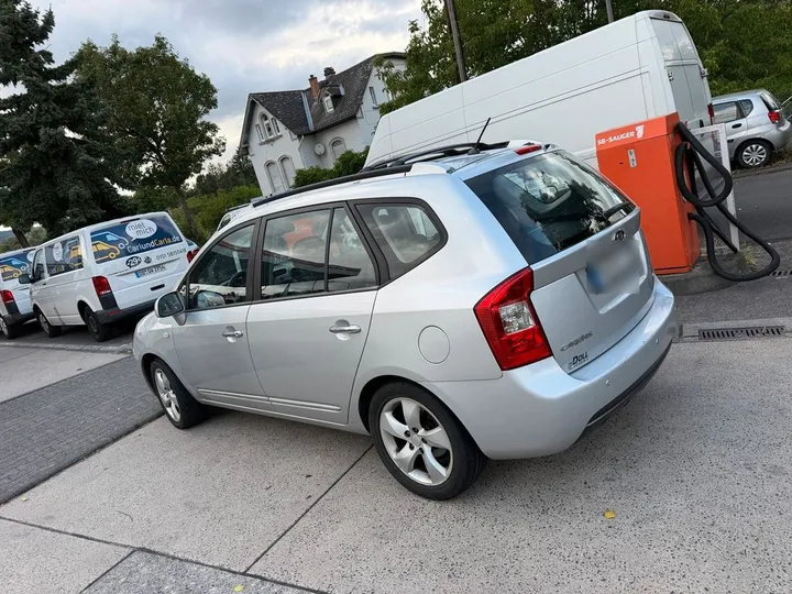 Kia Carens