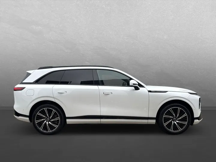 XPENG G9