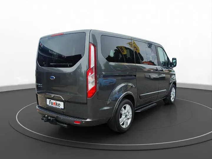 Ford Tourneo Custom