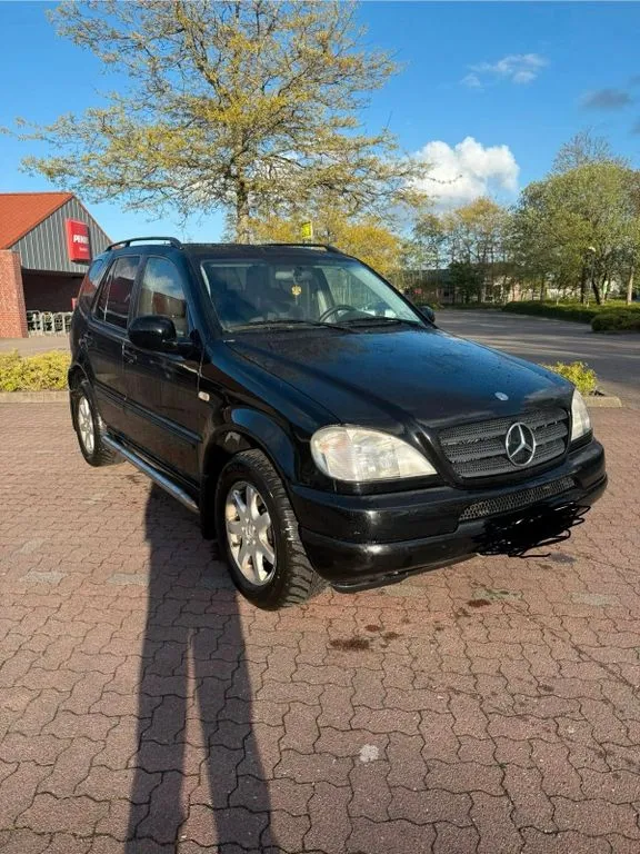 Mercedes-Benz ML 430