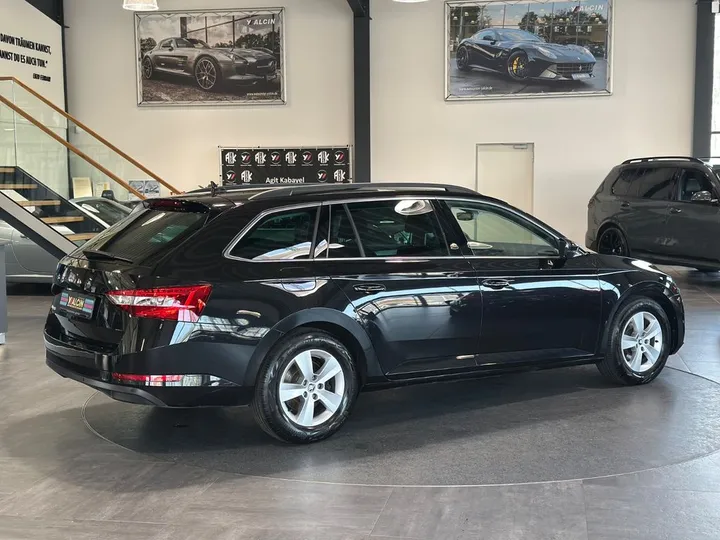 Škoda Superb