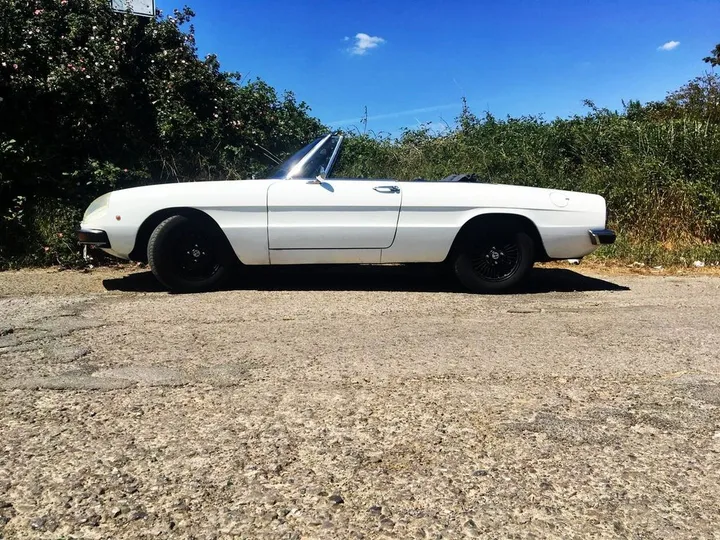 Alfa Romeo Spider
