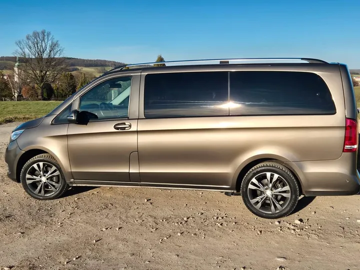 Mercedes-Benz V 250