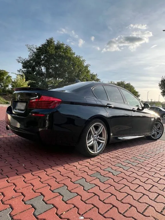 BMW 525