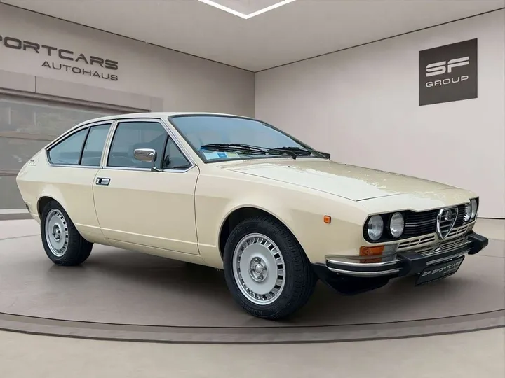 Alfa Romeo Alfetta