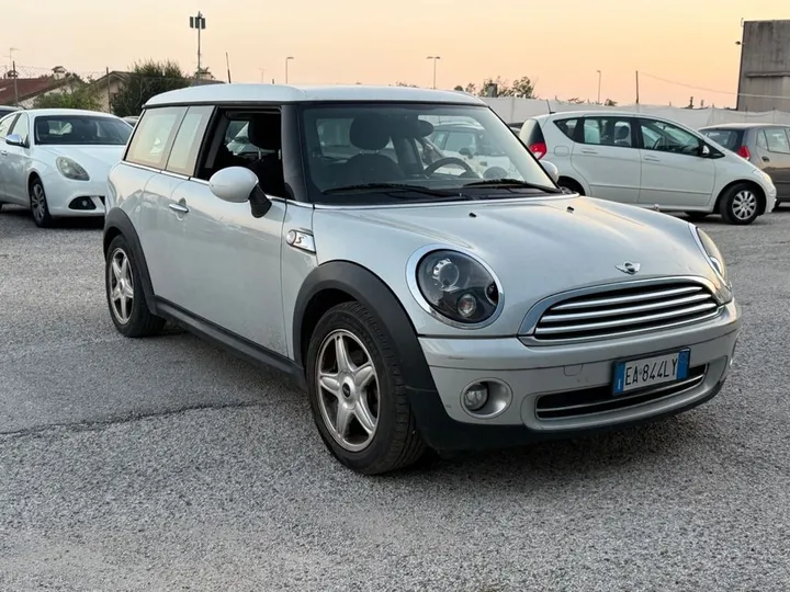MINI Cooper Clubman