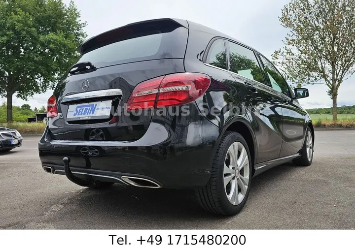 Mercedes-Benz B 220