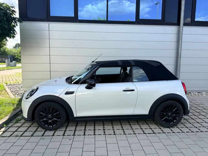 MINI Cooper Cabrio