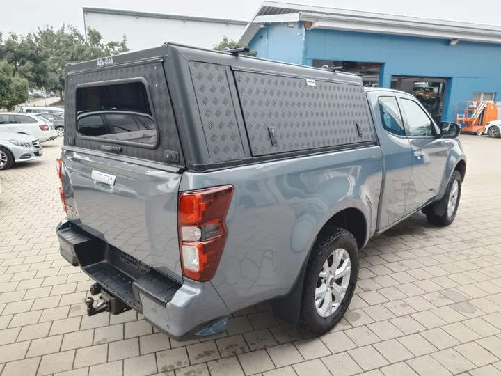 Isuzu D-Max