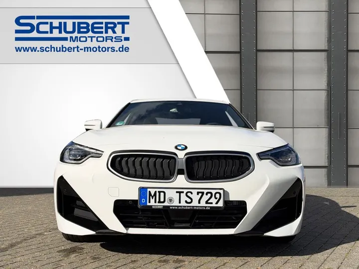 BMW 218