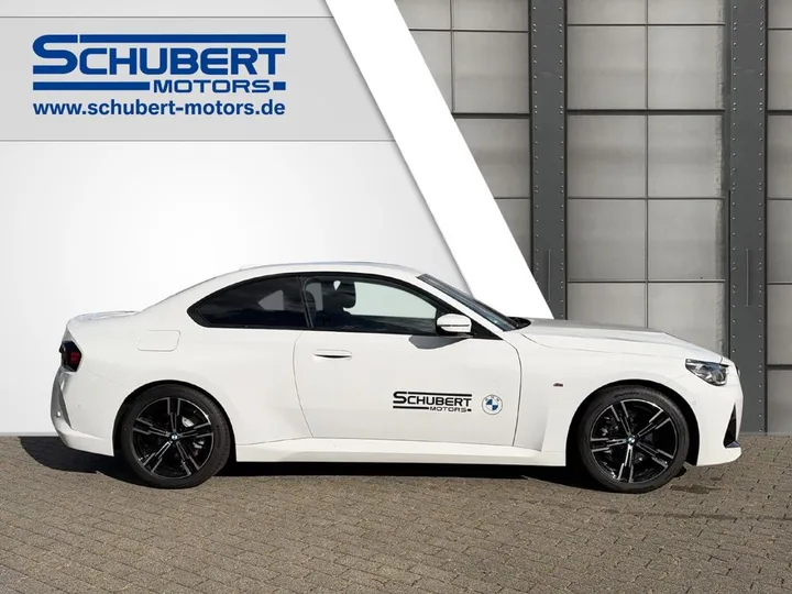 BMW 218