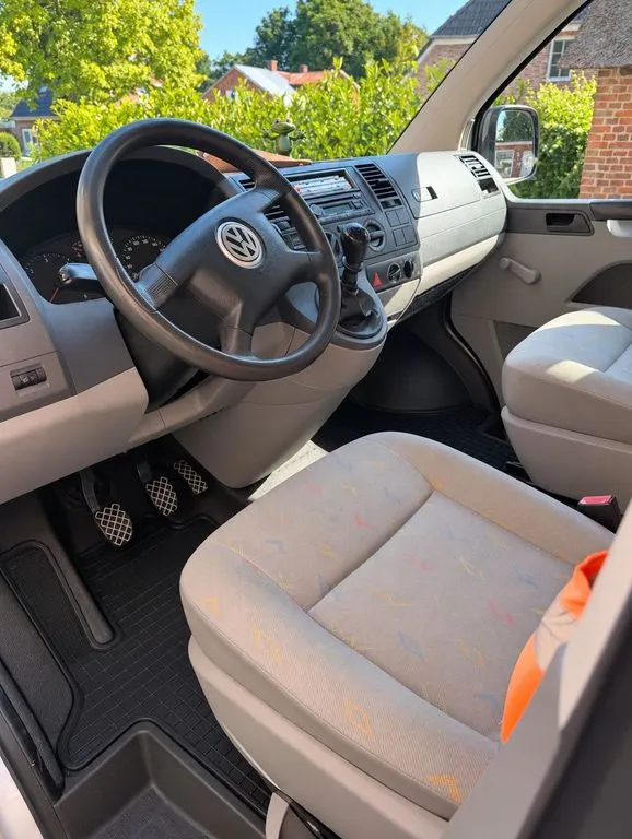 Volkswagen T5 Transporter