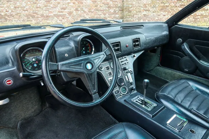 DeTomaso Pantera