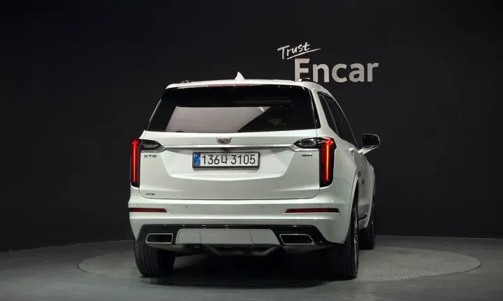 Cadillac XT6