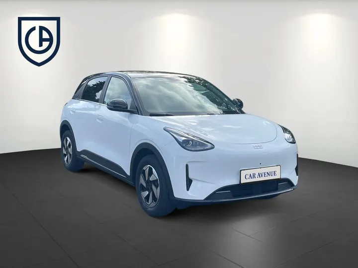 Geely E2