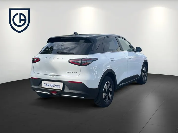 Geely E2