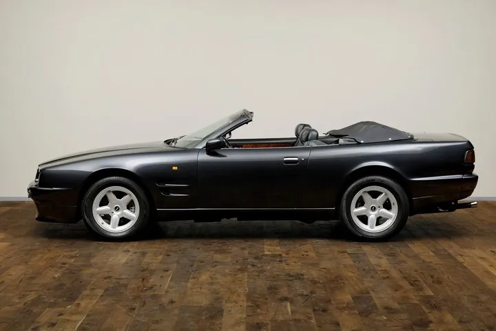 Aston Martin Virage