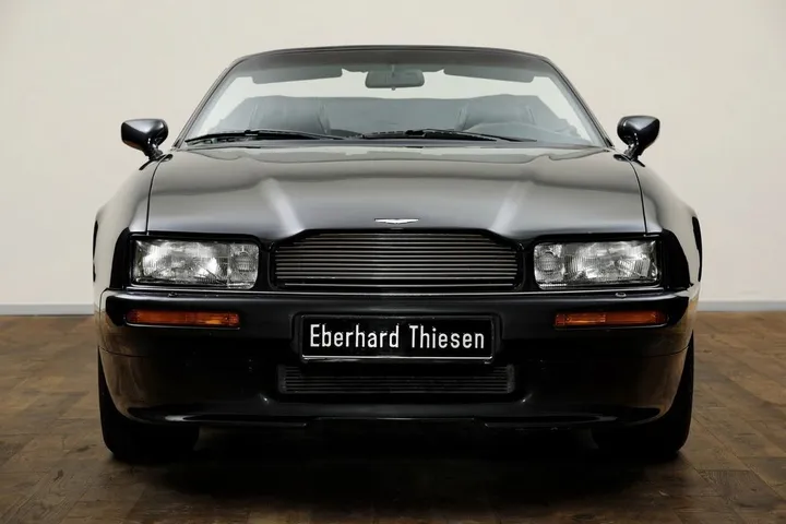 Aston Martin Virage
