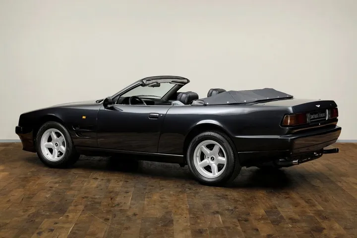 Aston Martin Virage