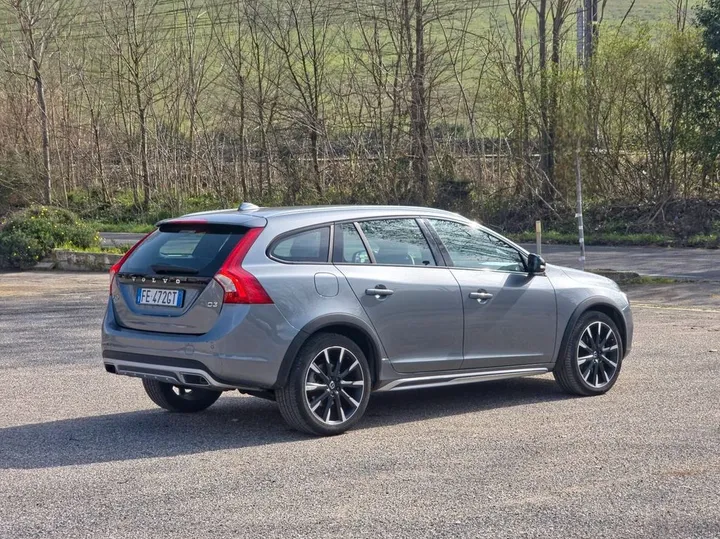 Volvo V60 Cross Country