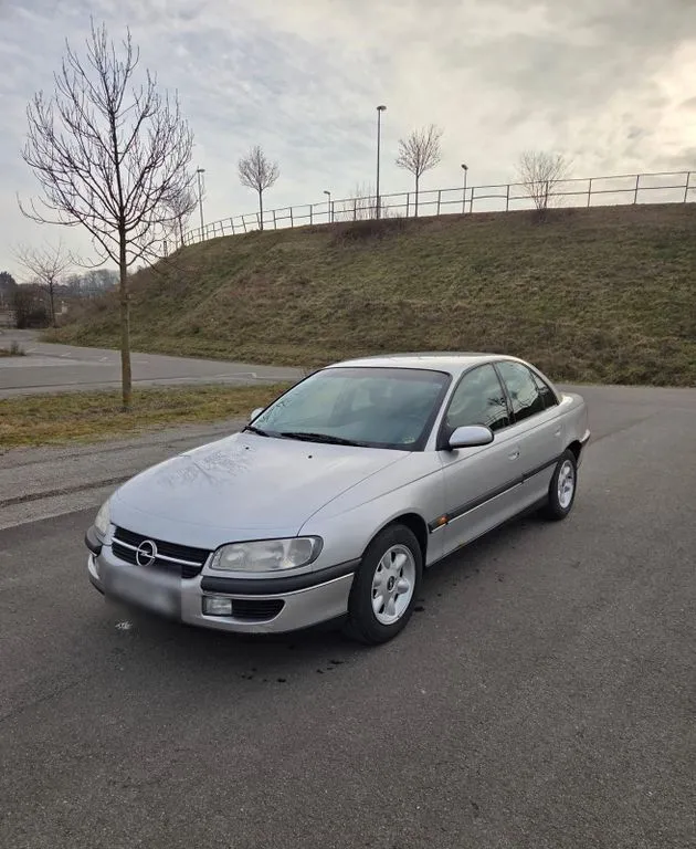 Opel Omega
