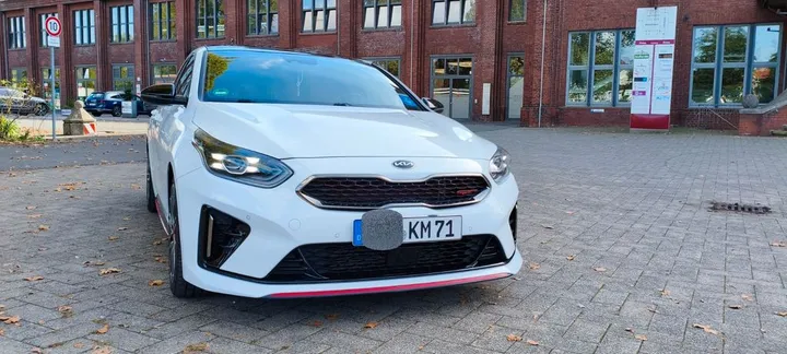 Kia pro cee'd / ProCeed