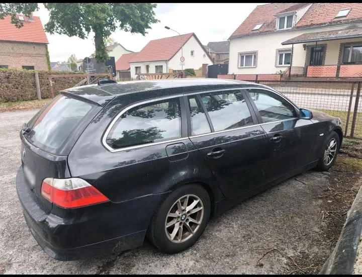 BMW 525