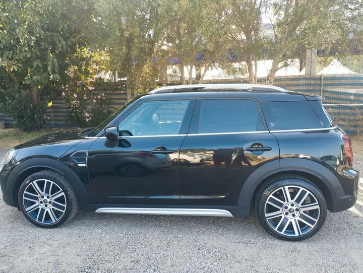 MINI Countryman D (Cooper)