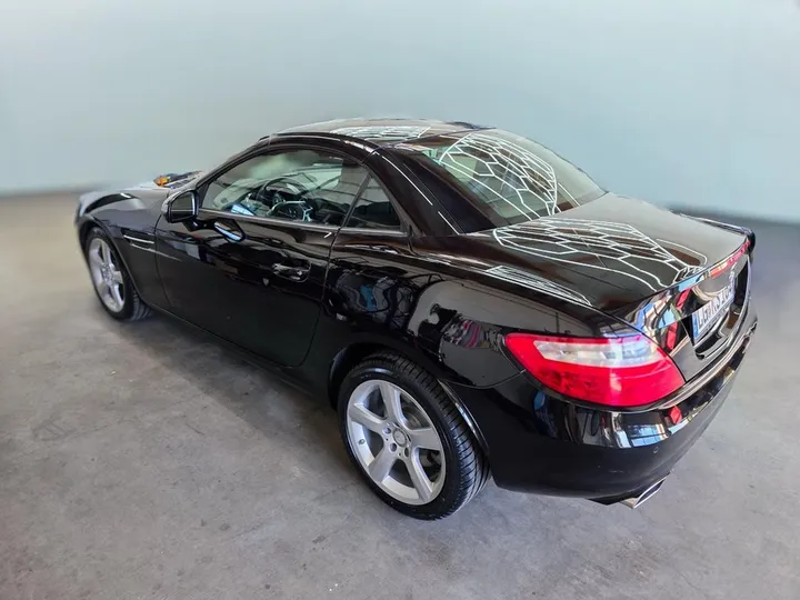 Mercedes-Benz SLK 250
