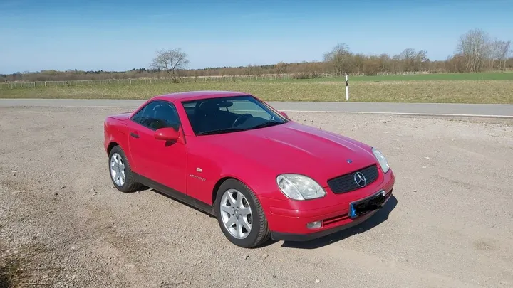 Mercedes-Benz SLK 230